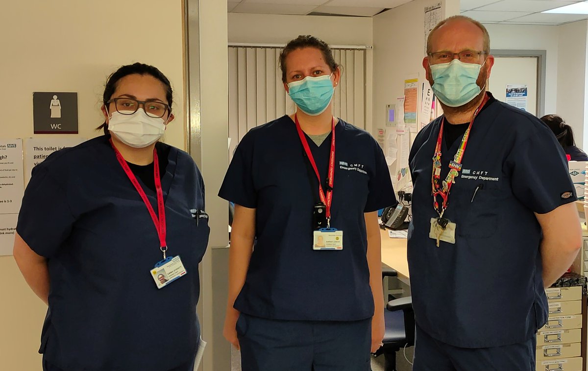 Hello from our 3 Consultants this morning @MRI_ED. From left to right we have @ekeveritt, Dr Sarah Leech and @DrDaleview #24HoursatMRI
