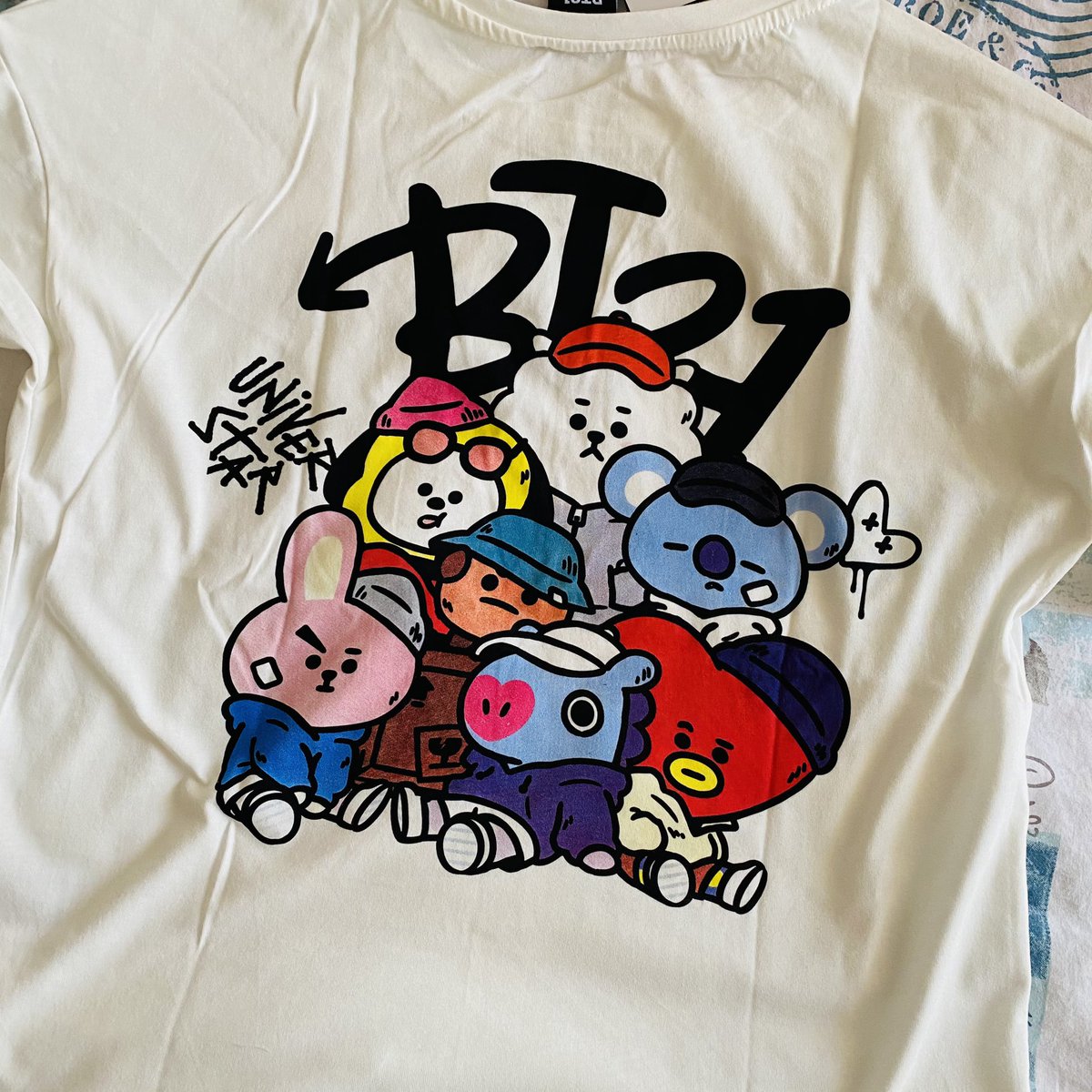 Size bt21 tişört çekilişi yapıyım kazanan seçtiği bir tişörtü kazanacak rt yeterli good luck 🍀