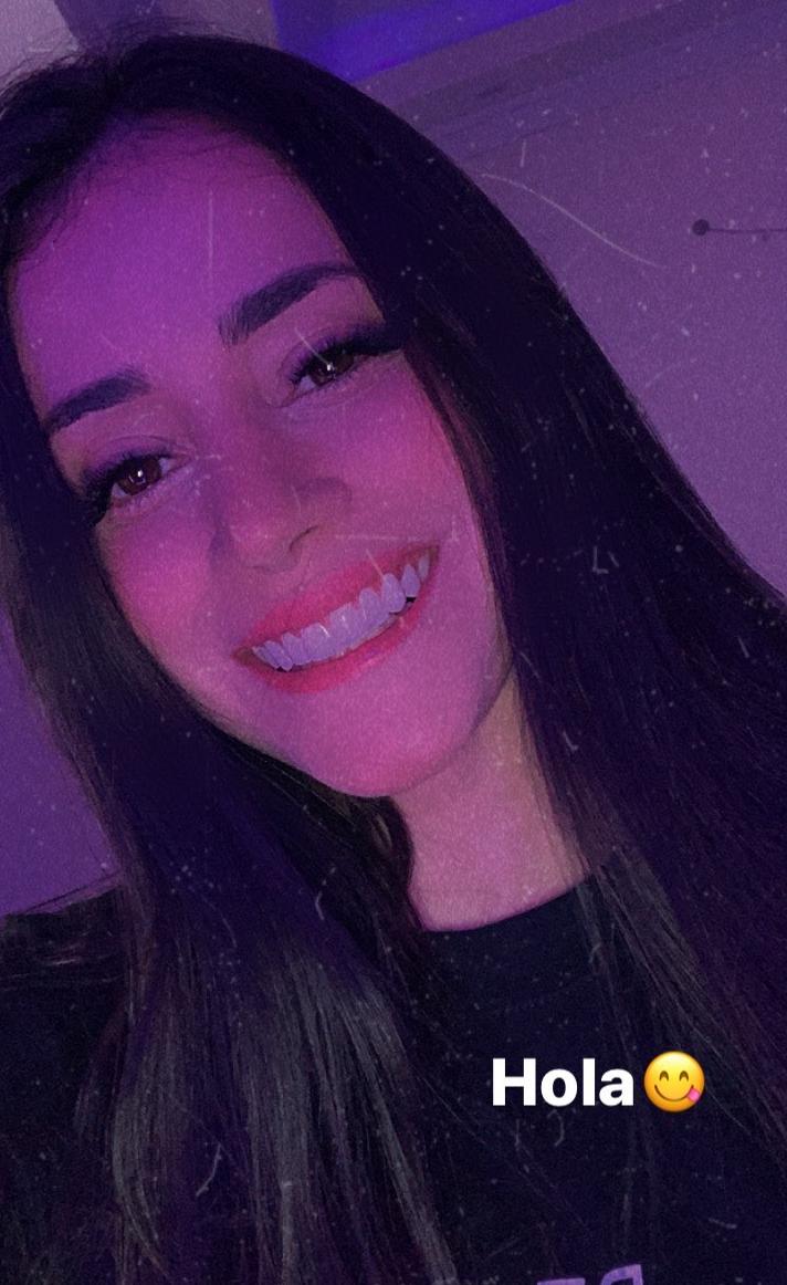 Celia61788's tweet photo. Última foto con este color de pelo ✌️ Mañana nuevo color .... https://t.co/Prn6MJ1QZO