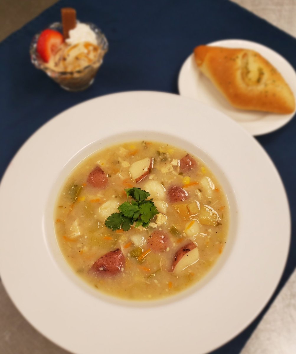 KFValleyViewHC's tweet image. Theme Week Lunch Wednesday. Chicken and Potato Stew, Onion Bread and Chocolate Sundae here @ValleyViewHC
#ThemeWeek #TrilogyChefsRock #TasteTheTrilogyDifference @ReyRd2 @PatynkoJody @nolafoodguy @ChefMike45