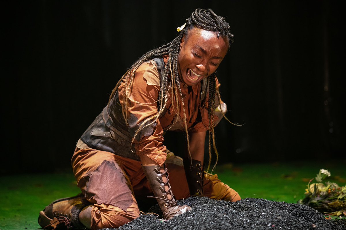 Shout out to the cast, crew & creatives of #ANIMALFARM for a special press night @RoyalDerngate last night🐷 Adapted by @tattyhennessy Dir @edstambo Choreo @IgbokweVicki Set & costume @jasmineswan01 Lighting @zoespurr_LD 🎟 & credits bit.ly/3fuyRSz 📸 @aliwrightphoto