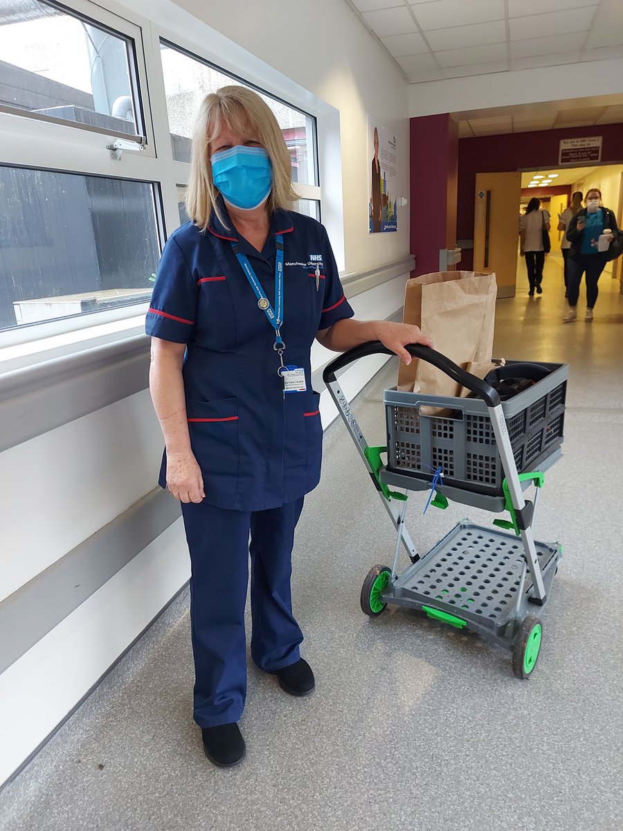 The amazing Esther has just inserted an ascitic drain on a patient on SMDU, keeping the patient well and out of hospital #homeisbest #24Hours@MRI #AchievingExcellence #FlowFortnight @TeamGIMS_MRI @dawnpike20 @Pjoynson78 @VGardener6 @l_ebah @CoolAsDionne