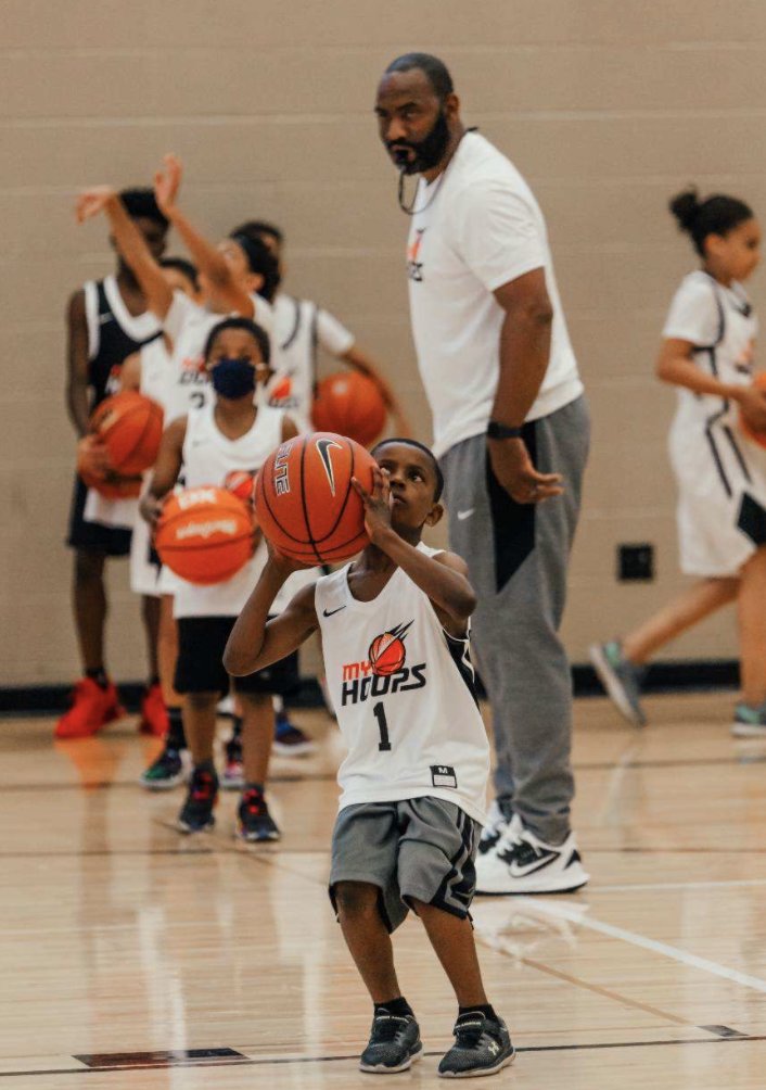 my7on7's tweet photo. We are so excited to announce the launch of MyHoops; a 3v3 basketball league that offers skill development &amp; a competitive basketball experience.

No matter your skill or age, #MyHoops is the place for you

#Opportunity #Basketball

https://t.co/6KWpF0jEHG
https://t.co/q43lpdK3ez https://t.co/LD9NjiZUQA