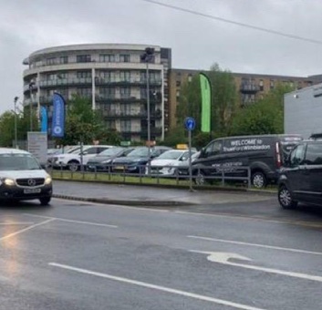 @trustford Wimbledon have cut down 11 mature trees in front of their showroom. Apparently they were causing problems for the cars 
#stopthechop <a href="/HaydonsNorth/">Haydons Road North</a>