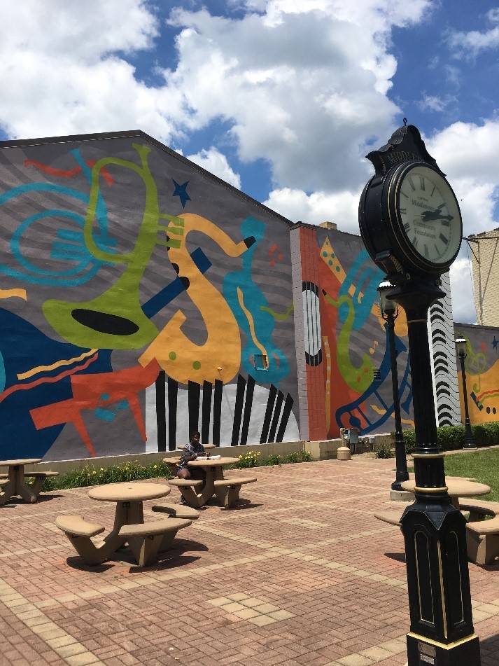 Middletown also has amazing murals throughout its downtown and a growing arts and entertainment focus among merchants and vendors  #GOPCThread  #OHCommunitySpotlight