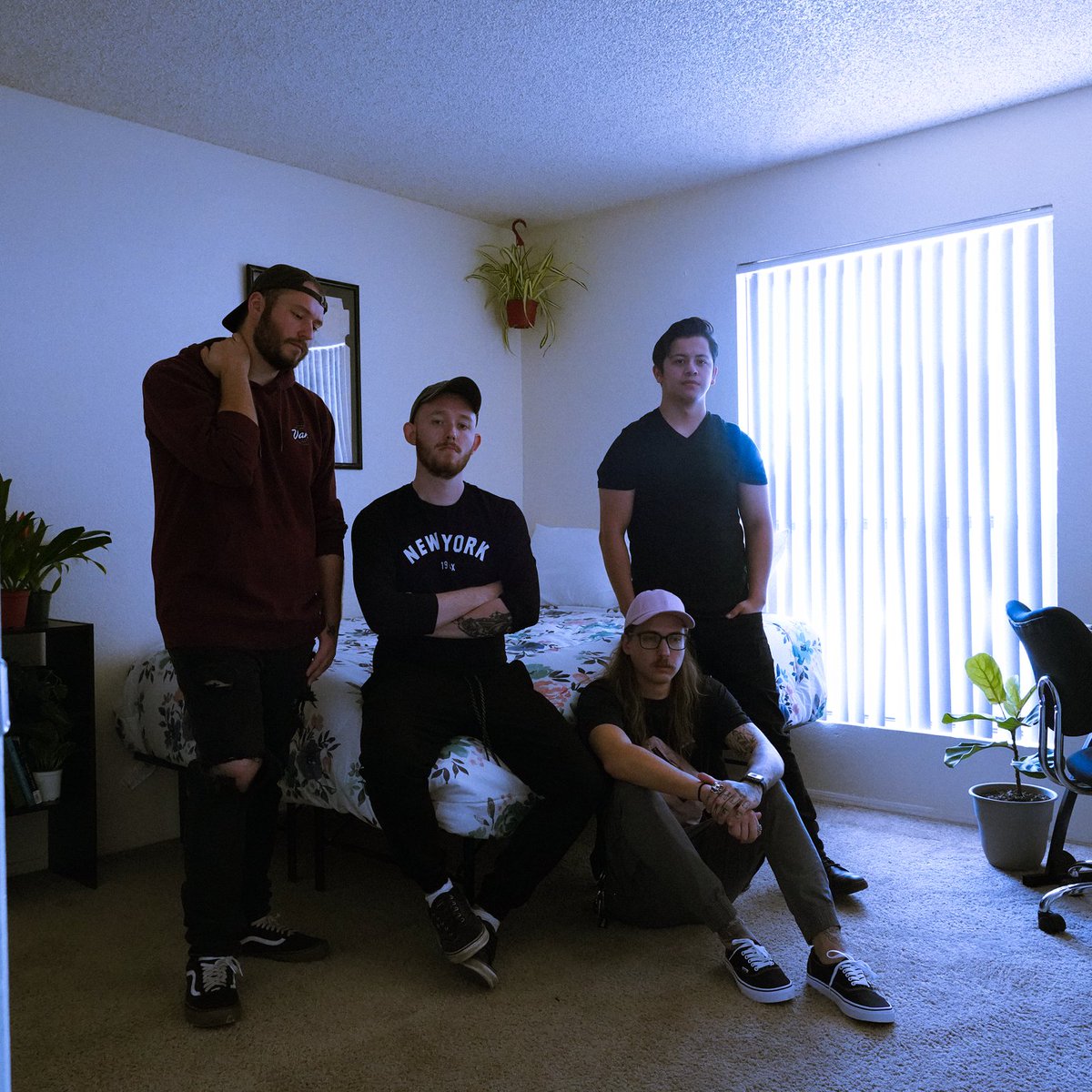 “Faint” is the new single/music video from Vera Revive! Watch the video now @ toxicmetalzine.com/post/faint-is-…