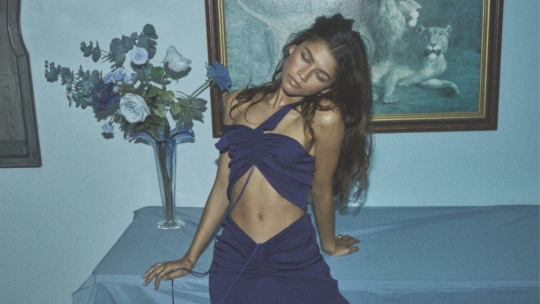 dayapeters's tweet photo. zendaya for vogue 2020 is always on my mind https://t.co/VZBejbVCOU