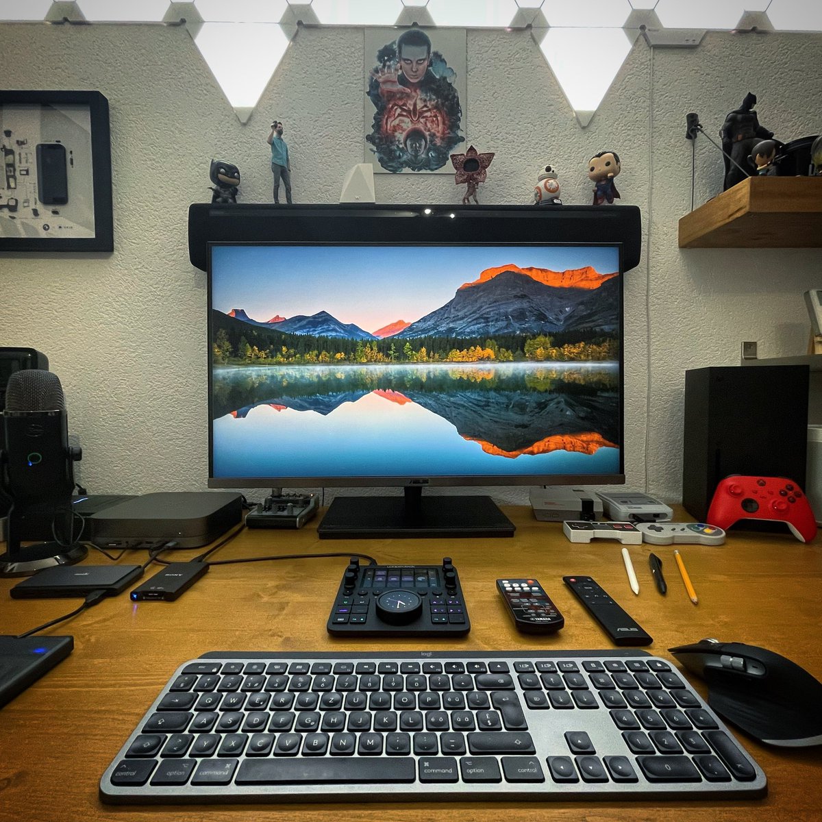 PerrierMister's tweet photo. A 18h 🕕 Nouvelle vidéo en exclusivité sur 🖥 l’Asus ProArt PA32UCG
👉https://t.co/nwCyjNjcQK
Avec un petit clin d’œil à mon maître Yoda @francoislmrx
@AsusFrance @ASUS_ROG_FR @Loupedeck #loupdeck #asusproart #pa32ucg https://t.co/8Gs3fQ5MHu