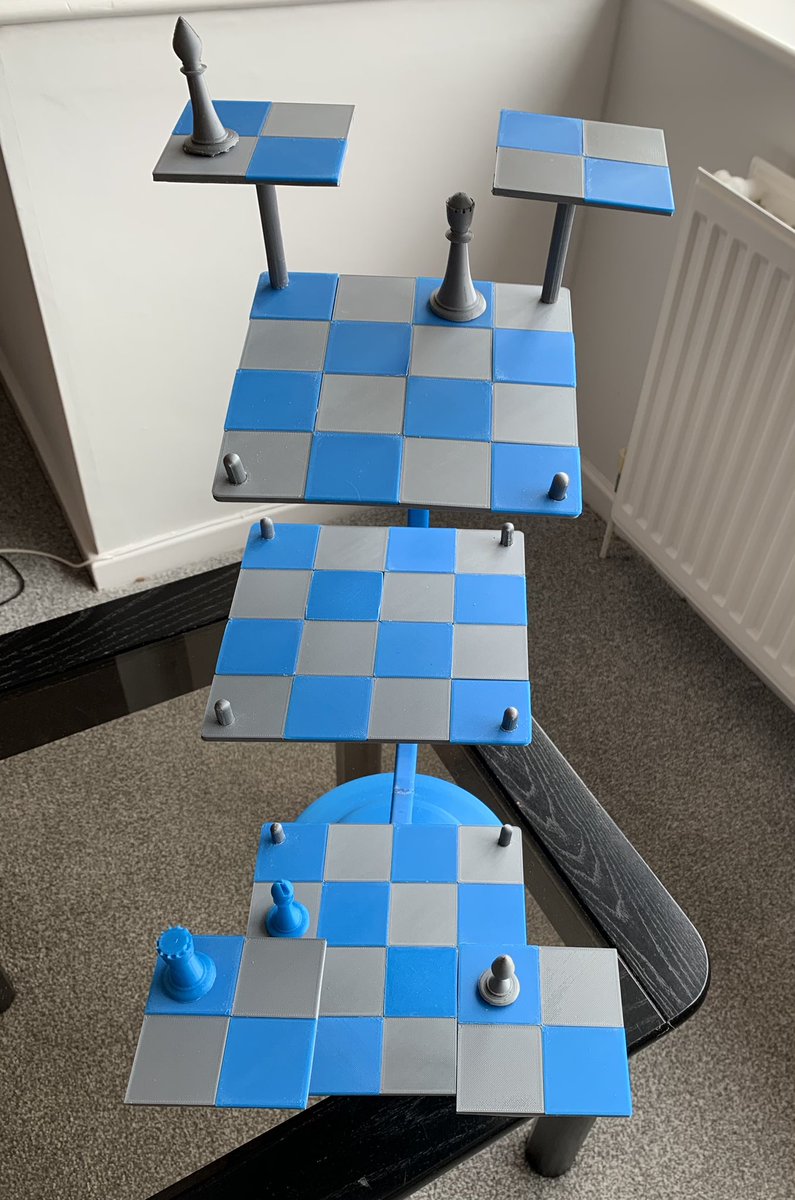SUSIE1932's tweet photo. My husband printed this on the 3D printer he built. I know the colours aren’t right but it will be a display item in the Star Trek bedroom when I have the energy to sort it out. I wonder what he’ll make me next? 🤔#StarTrek @StarTrek #tridimensionalchess #surprise https://t.co/CTtdfsPwE1
