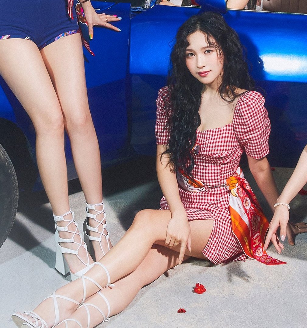 Twice Brasil Between 1 2 S Tweet Mina Nos Teasers Taste Fallen E In Love Do 10 Mini Album Taste Of Love Twice Taste Of Love Taste Of Love Concept