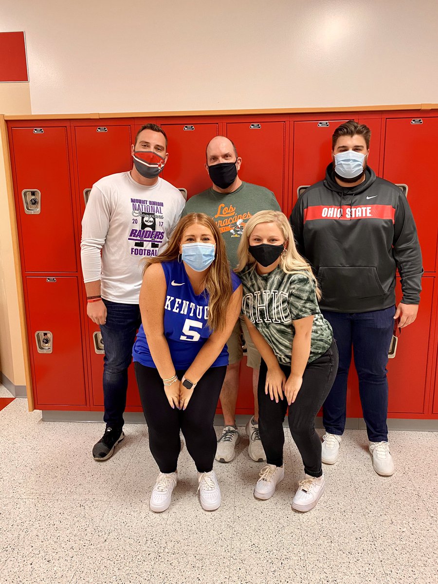It’s rep your college day at GMHS. Find a hallway with more national championships!!! You can’t 😤😤😤 #CruiserHall (<a href="/GMschools/">Groveport Madison Schools</a>; @Cruiser_Sports; <a href="/GMHS_STUCO20/">GMHS Student Council</a>)