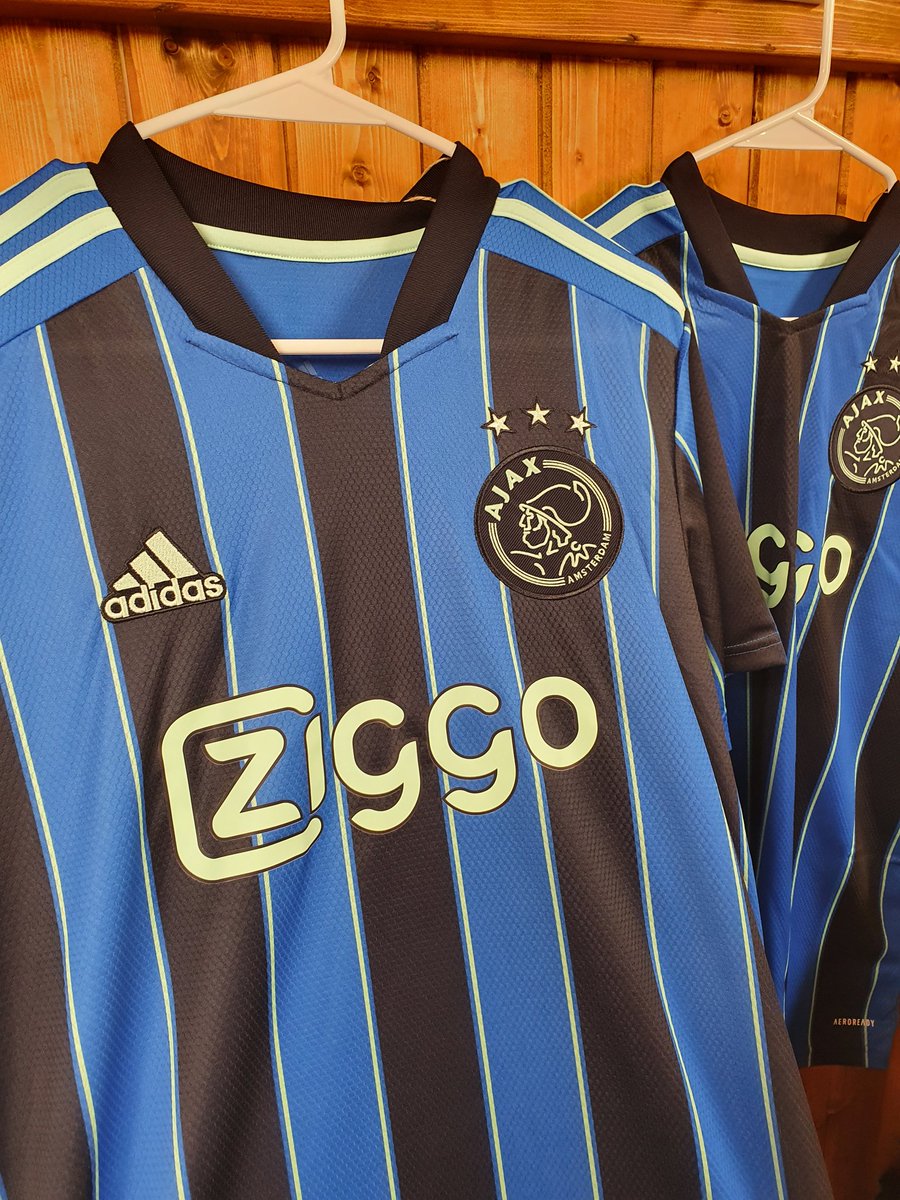 MystiqueJerseys's tweet photo. Can we get some appreciation for the new Ajax 21/22 season shirt? 😍😍

We've got a few now in stock and heading out with orders 🤞

#ajaxfc #ajaxamsterdam #ajax #dutchleague #dutchchampion #newfootballkits #newdesign #footballshirts #instock #tadic #eredivisie #footballshirt https://t.co/xo1chRtPW6