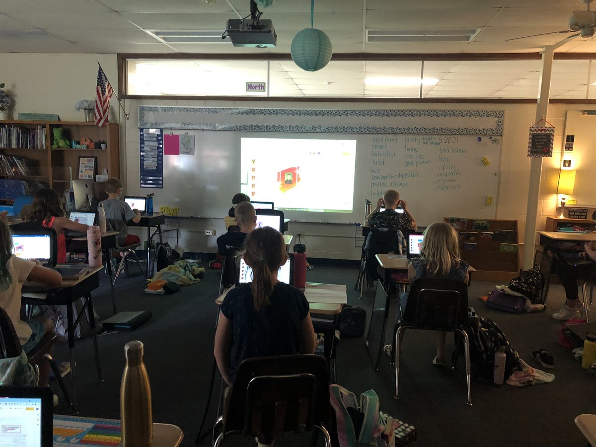 wadelman8's tweet photo. Writing compliments to our classmates for Nora Night! #d70gators https://t.co/j69Pxqqax8