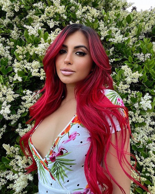 1 pic. Good Morning 💕💐 What time is it for you when you saw this post? ☺️ https://t.co/DQchiHUwkh