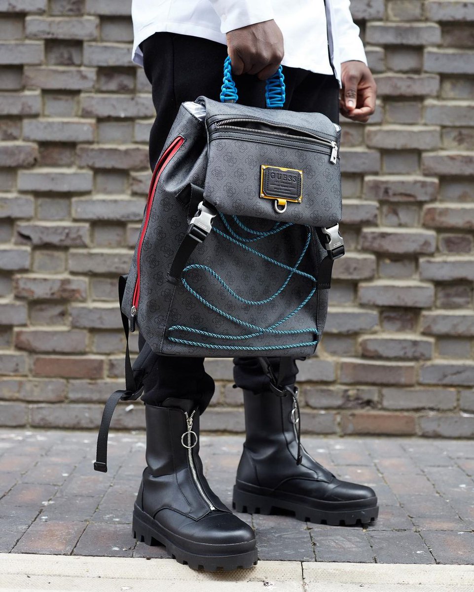 GUESS's tweet photo. the backpack you didn't know you needed 🎒shop this #GUESSMens style - https://t.co/Vm6prpllIn
#ThursdayTrends (📸: kwadwobenko) https://t.co/NmNbikSmlo