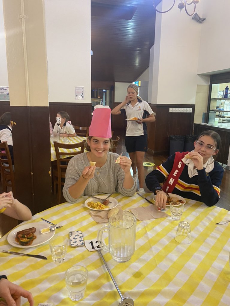 hildasboarding's tweet photo. Dinner gets the thumbs up during NBW #weloveboarding #independentschools https://t.co/bezX6GlDQR
