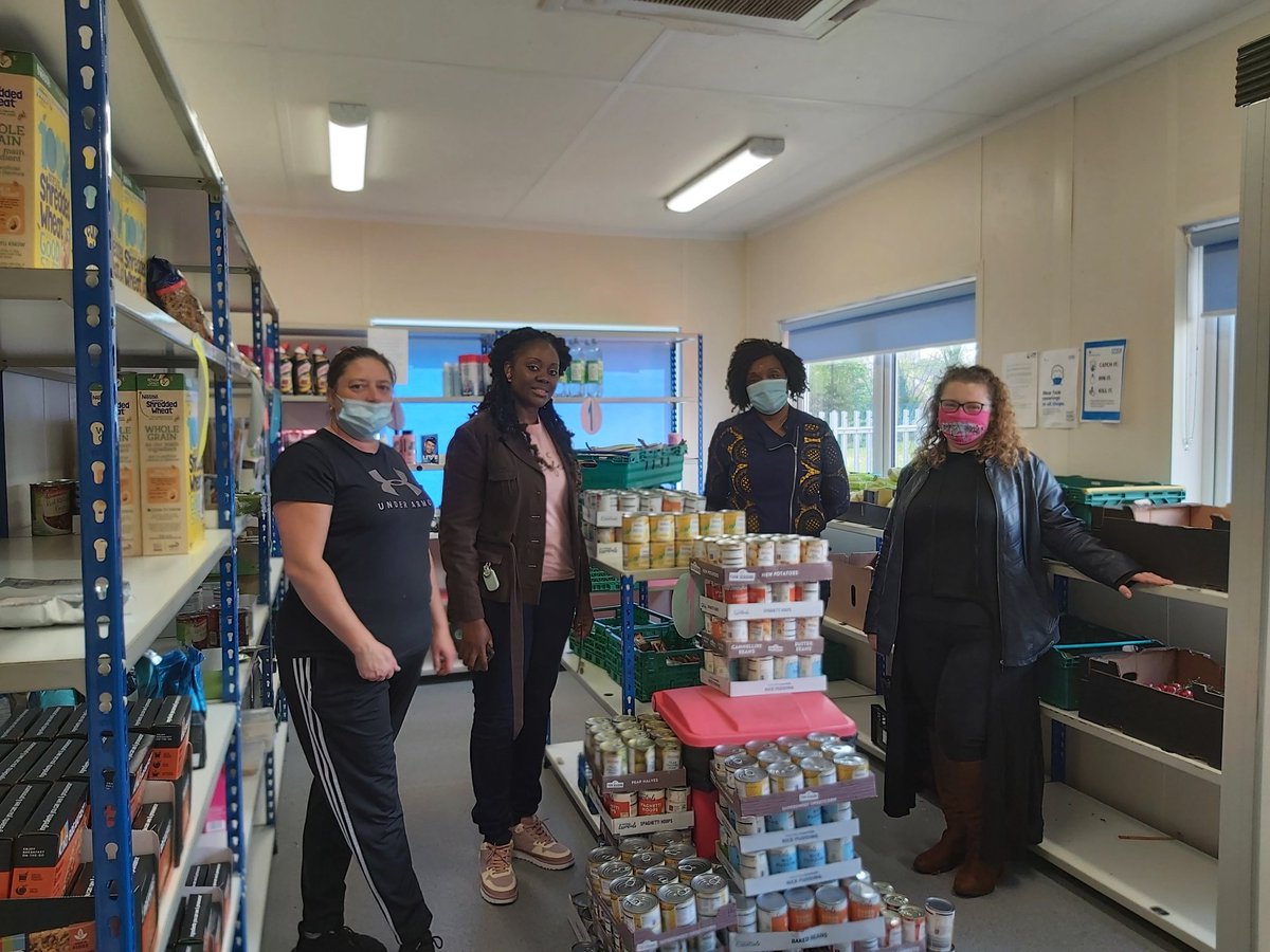 TheFamilyCentr1's tweet photo. A lovely visit from the amazing ladies from @RoyalHouse_IMC, with another donation for The Food Stop
#generosity #kindness #Fieldway #grateful https://t.co/ISOrBzerF2