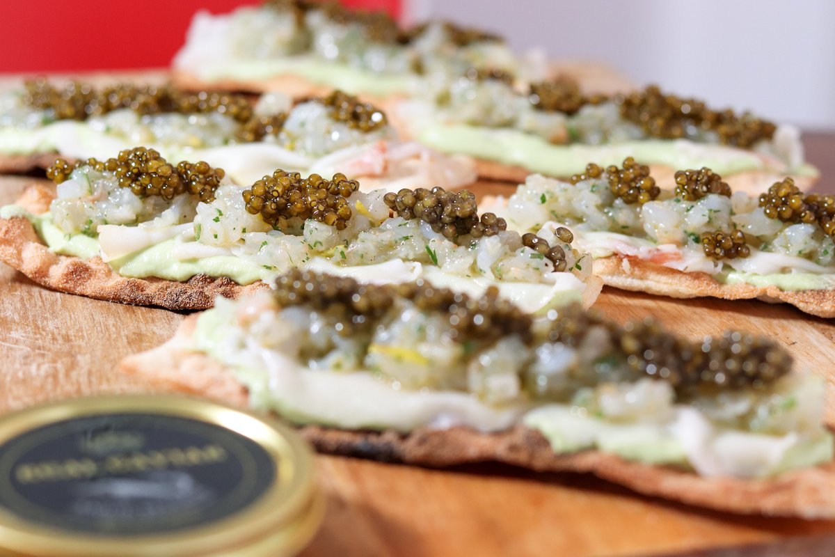 GastroMadrid_'s tweet photo. Premiata @ForneriaBallaro y Real Caviar crean una experiencia “bistronómica” 🙌🙌🍴🍷📍
#GastroMadrid 🔝 #Restaurante #Madrid #PremiataForneriaBallarò #RealCaviar #Caviar #Experiencia #Bistronómica 🤙 #Gastro #Planazo
https://t.co/6XByDmPFvj https://t.co/CTvAqA8PKw