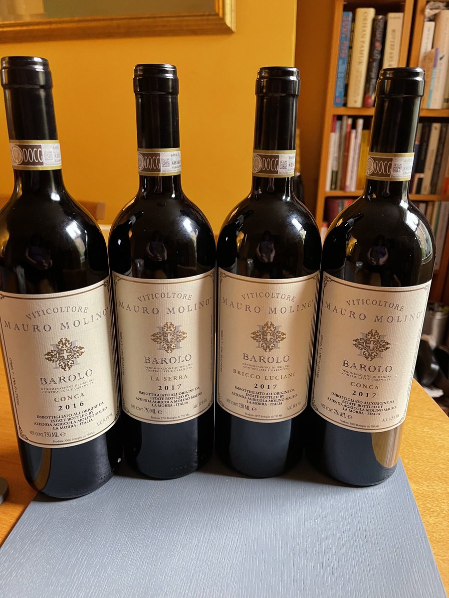 SusanHulmeMW's tweet photo. Exciting deliveries of 2017 Barolo and a few 2016. https://t.co/ibDK7xAnna