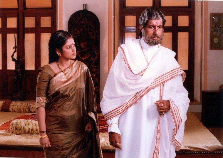 #22YearsOfSooryavansham (May 21)

Melodrama by #EVVSatyanarayana featuring #AmitabhBachchan in double role with #Jayasudha #Soundarya #AnupamKher #KaderKhan

After initial lukewarm response on Box Office, the movie gained cult status as one of the most viewed one on television