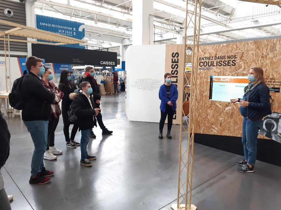 Dans les coulisses de … <a href="/Decathlon/">Decathlon</a> !🤩
A l’Ecole de la 2e Chance Grand Lille il se passe toujours plein de choses ! Et comme la découverte des métiers et des entreprises sont au cœur de nos activités, Decathlon France a invité 8 de nos jeunes lillois à visiter le #BtwinVillage.