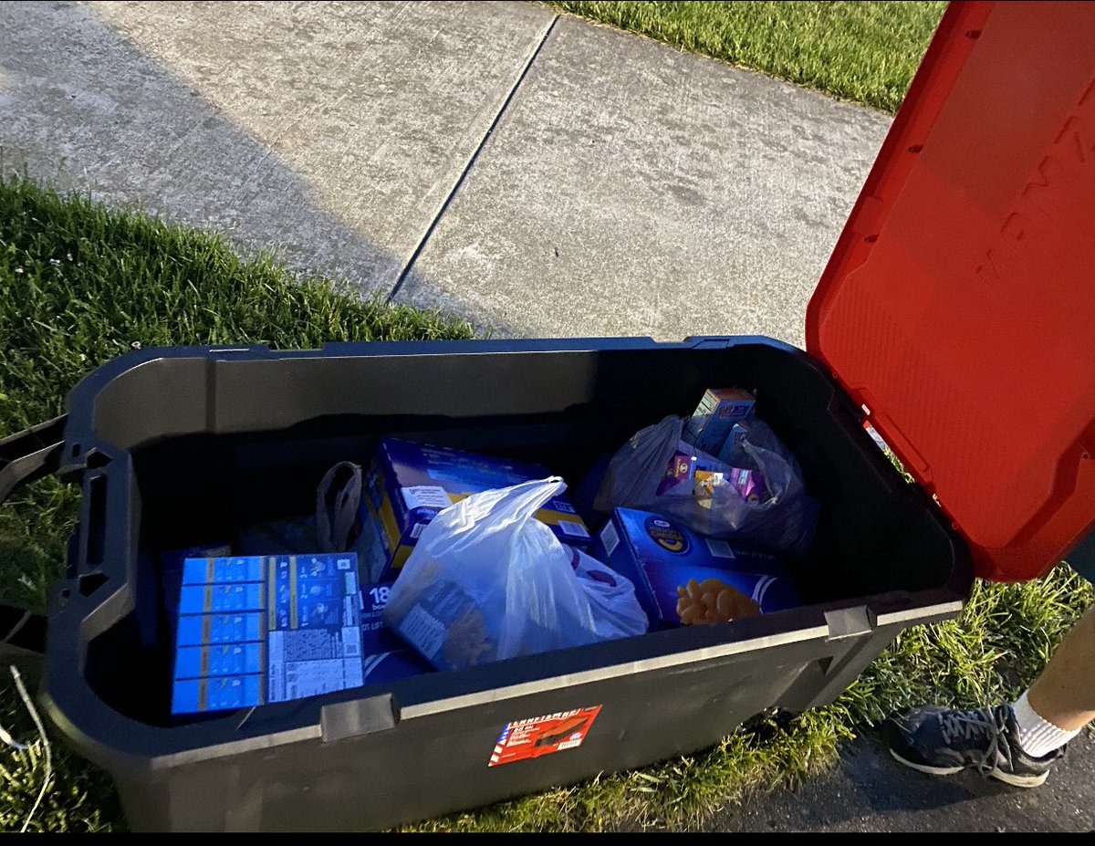 WHSLionsLax (@whslionslax) on Twitter photo Thanks to everyone who contributed to our Mac and cheese donation collection during last night’s home game. With help from <a href="/LancersLax/">Linganore Boys Lacrosse</a> families in attendance, we filled the bin! All these donations will be headed to <a href="/BIABfrederickmd/">BIABFrederickMD</a>
#CommUNITY #FillTheBin Thanks to everyone who contributed to our Mac and cheese donation collection during last night’s home game. With help from <a href="/LancersLax/">Linganore Boys Lacrosse</a> families in attendance, we filled the bin! All these donations will be headed to <a href="/BIABfrederickmd/">BIABFrederickMD</a>
#CommUNITY #FillTheBin