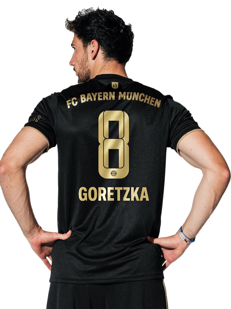 Fc Bayern Brasil On Twitter Preto E Dourado Ele Tem Tambem O Detalhe De Muchner Kindl O Brasao Da Cidade De Munique A Fonte Sera Semelhante A Da Camisa 3 Da Ultima