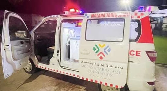 ShahabSpeaks's tweet photo. خبردار کسی نے MTJ فاؤنڈیشن کی ان ایمبولنسز کے تصاویر شئیر کیں تو۔ بس برانڈ کے ذریعے حلال کاروبار پر تنقید کی اجازت ہے۔

واہ رے منافقت https://t.co/8WnpAgUYxp