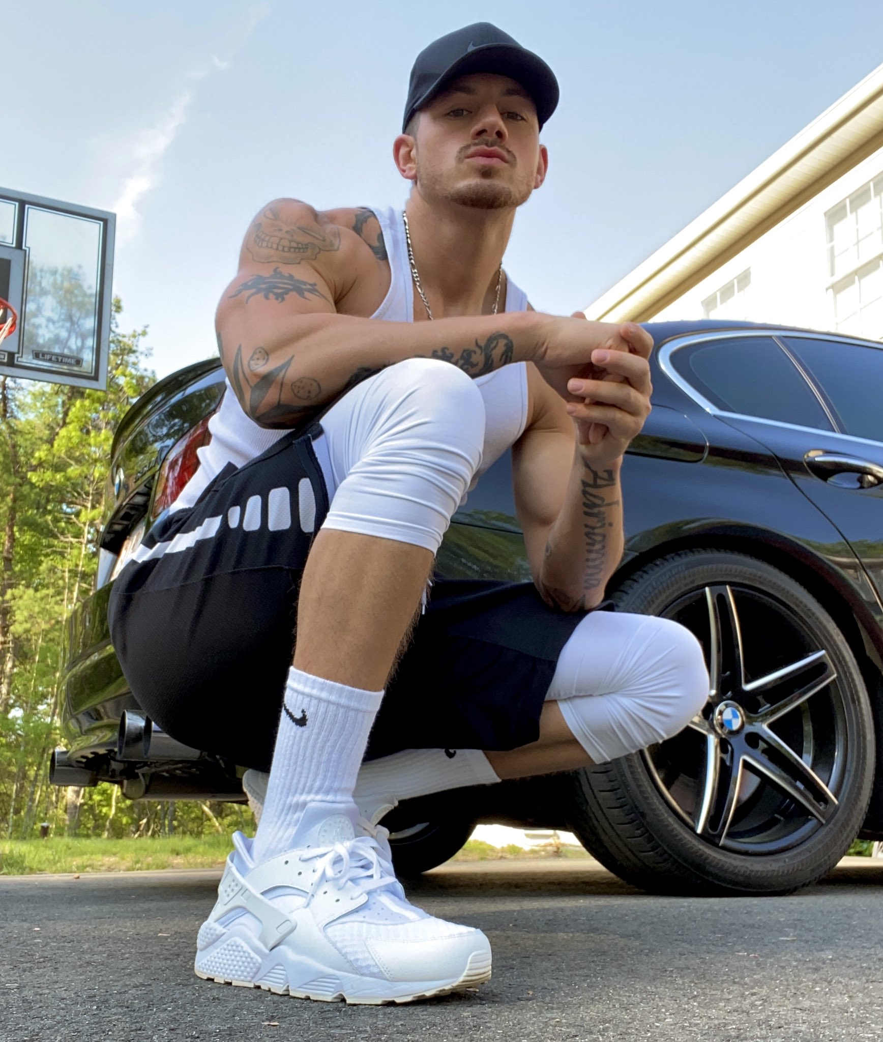 Nike huarache white ootd hotsell