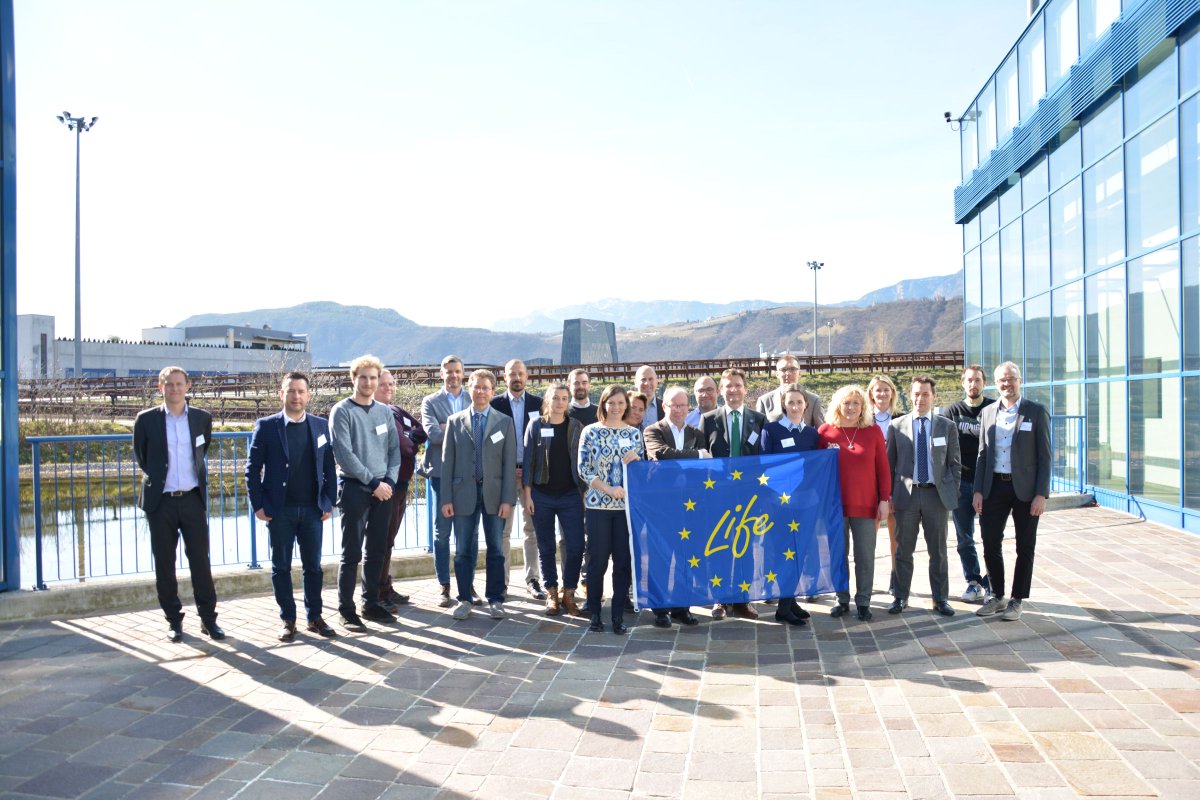 #UnitedLIFEpeople: answering to @Giulia_Brussels challenge by tweeting a throwback pic of our kick-off meeting. #StrongerTogether: only by working together we can meet the challenges of the future!
#happybirthdaylife