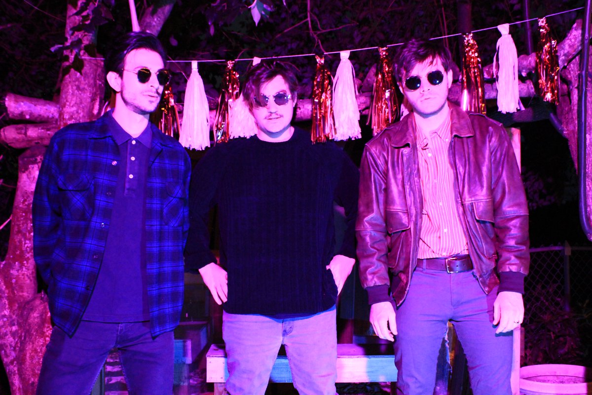 NEW MUSIC: <a href="/SomedayRiver/">Someday River</a> drop their dreamy new album 'On Dreaming'... soundcloud.com/somedayriver/s…