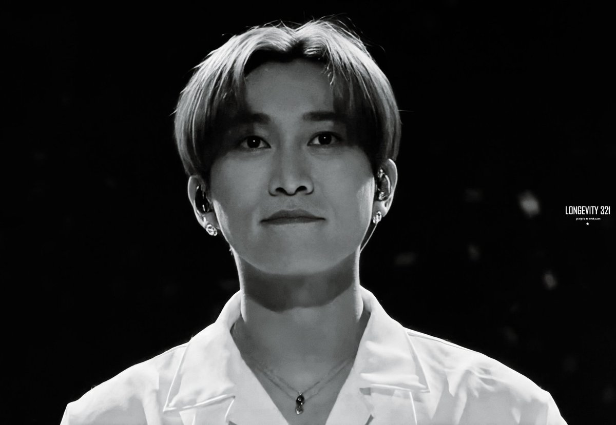 The eyes of the leader who've endured a lot along w his groupmates. Thank you for being the best leader a group could ever had. I know BTOB is very grateful for having you as their leader. And we, Melody, are also thankful for having you. Everything will be alright. I love you.