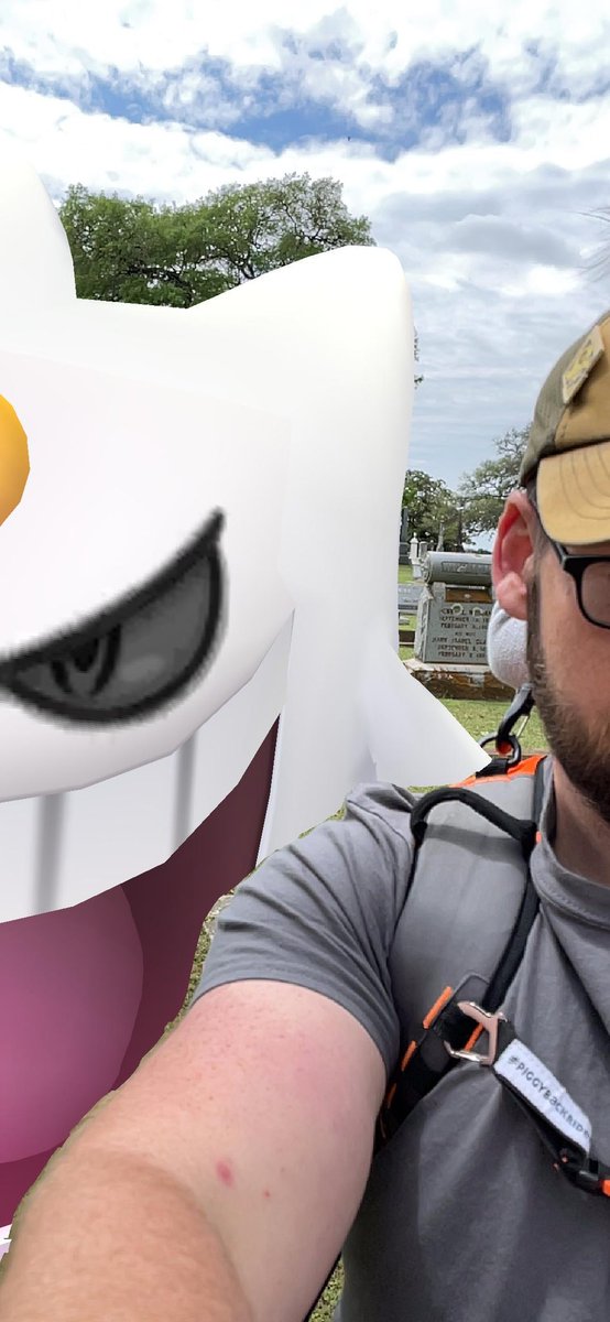 chemistdw's tweet photo. Someone is “curious”. #ARPhotoADay #PokemonGo #Pokemon #NianticAR #catchyours @NianticLabs @PokemonGoApp @Pokemon https://t.co/UeFb7qaumc
