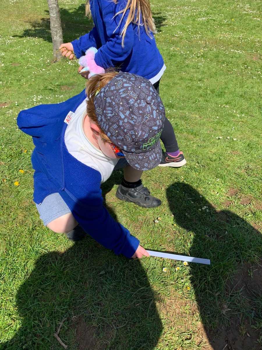 Pennardprimary's tweet photo. Dosbarth Pobbles exploring symmetry in our wonderful outdoor area as we celebrate Outdoor Classroom day! #OutdoorClassroomDay #pennout #pennnum https://t.co/g6dm3HYLm9
