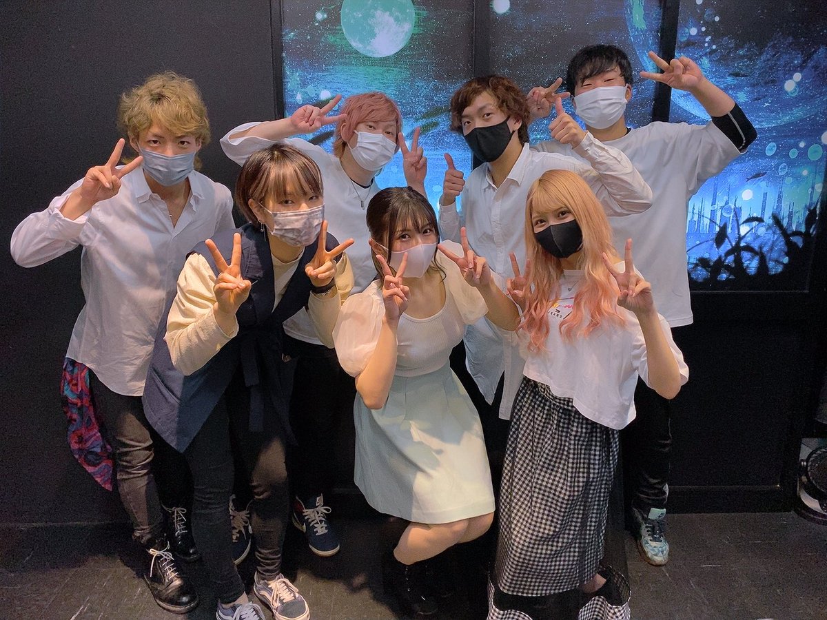 7010_bass's tweet photo. 今日はねぇー💪
UTALYで赤坂naveyfloorでした✨

お久しのUTALYでしたが、皆来てくれて嬉しかったぜ‼️

まだまだ窮屈な時代が続くけど、みんなで大声出してごっちゃになるライブ出来るようになるから、それまで元気でいてな🤗

#UTALY
#CANACO
#SuperLapin
#みもりん
#赤坂naveyfloor
#うたり保存会 https://t.co/1Qa9YT5cls