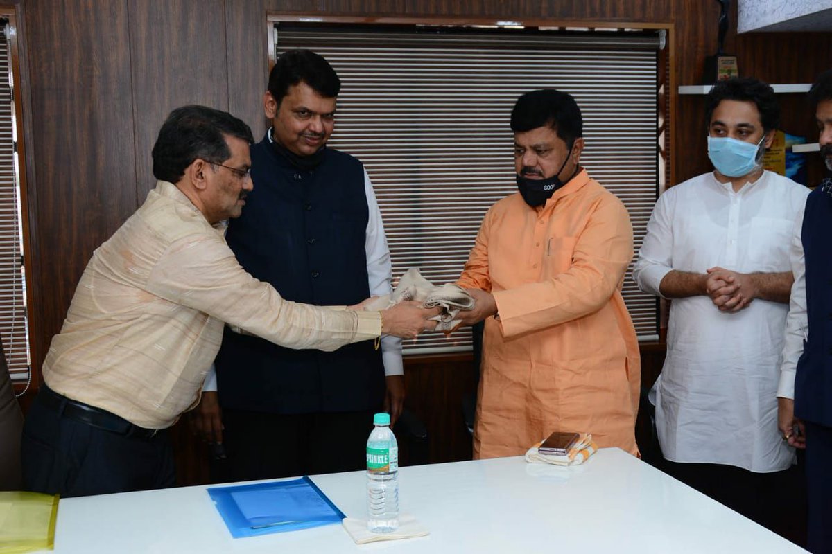 Adv.Deepak M.Patwardhan tweet media