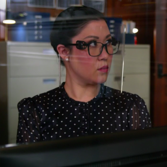 clip19shield's tweet photo. What a great side shot of Ruthie Ann Miles wearing the Clip19 Shield! So fashionable. #fashionshield #faceshield #clip19 #clip19shield #canada #3dprinting #allrise #allrisecbs #3dprinted #fashionablefaceshield #fashion #COVID19 #covid #facecovering #mask #forsale https://t.co/NAurM6sUYA