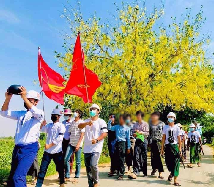 Myanmar_Now_Eng's tweet photo. Protesters in Monywa, Sagaing, marched on Monywa-A Myint Road today (May 20), demanding an end to military dictatorship. Nine military vehicles arrived on scene but protesters had dispersed so there were no arrests, a local said.

Photo: Monywa People's Strike Steering Committee https://t.co/FRLvFZzb7v