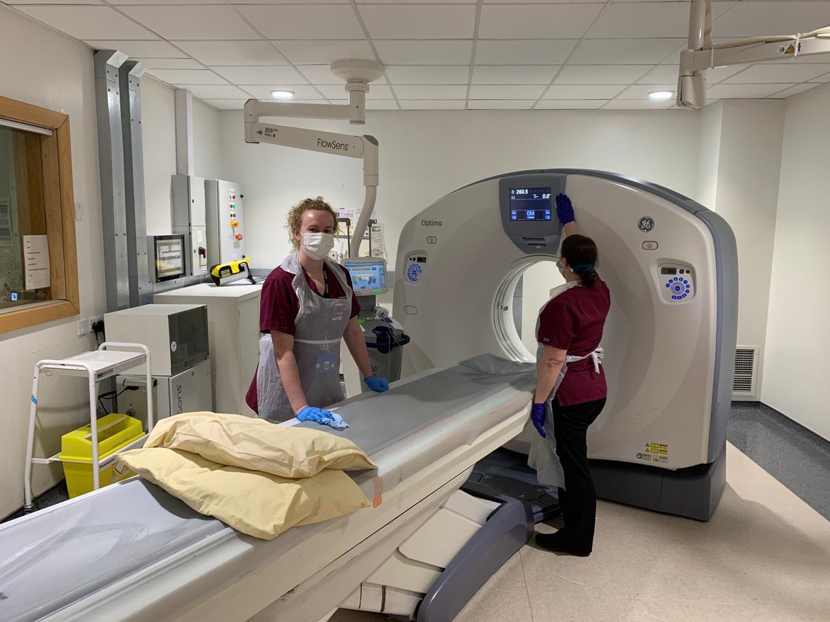 Our radiology team work around the clock to ensure all traumas receive the best and quickest possible assessment. A picture of two of our team at the CT scanner. #24HoursatMRI #AchievingExcellence #FlowFortnight