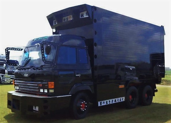 光商事／海峡道塾・海峡 (ドルフィン・産廃輸送系ダンプ) 💬箱の高さが