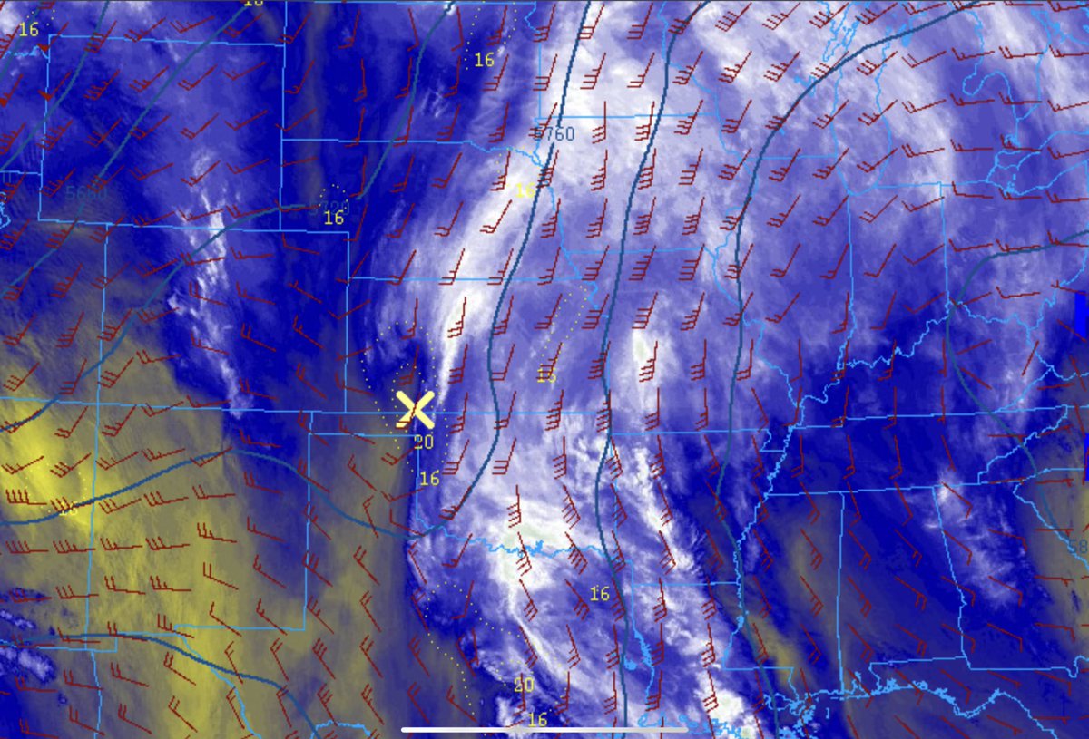 Just gonna put this out here we don’t get “Minnesota’d” like last night. Main shortwave LP responsible for days of flooding and severe storms down South finally lifting north today. Flow aloft much stronger at least up to 35-45kts at 500mb. Nice MCV lifting north out of...#iawx https://t.co/CW978lQGEj