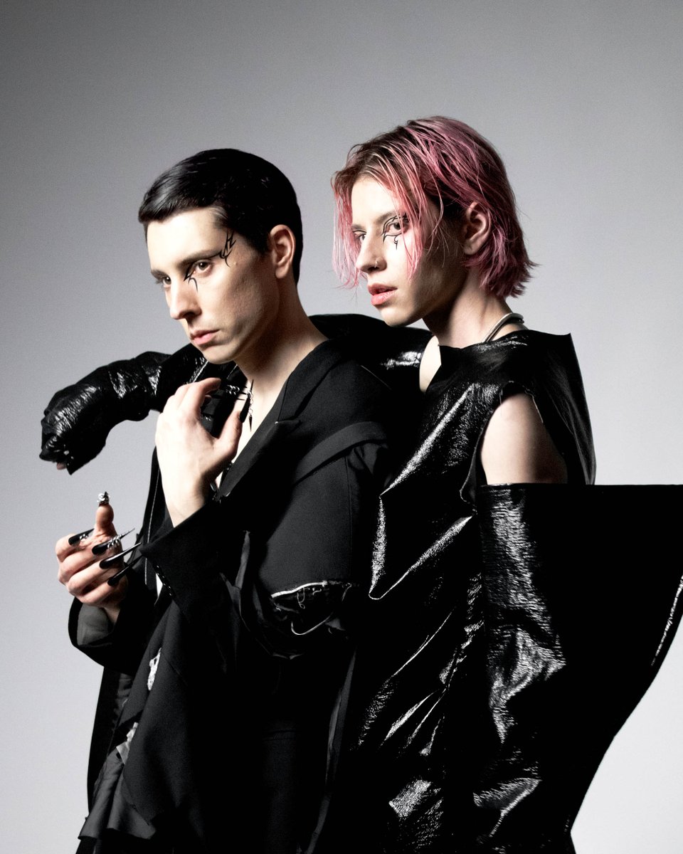 Hyper pop duo, <a href="/Promis3official/">Promis3</a> release the visuals to ‘Future Funeral VIP’, inspired by European club culture. The new track discusses the dangers of drug abuse, and how it cannot be used as a form of dealing with everyday problems noctismag.com/music/promis3-…
🖊️ @beany254