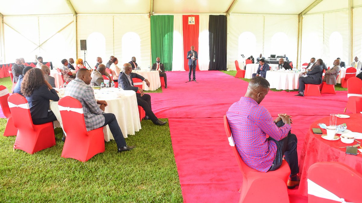 WilliamsRuto's tweet photo. Our agenda will be creation of wealth, jobs and opportunities as well as supporting enterprises and decriminalising the business environment. https://t.co/UlLML17Mvt