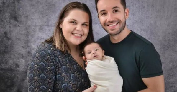 pngdosul's tweet photo. Bebê de Santa Catarina nasce com anticorpos contra Covid-19 após mãe ser vacinada https://t.co/r6jHoIkONF https://t.co/FzivC9WQ2f