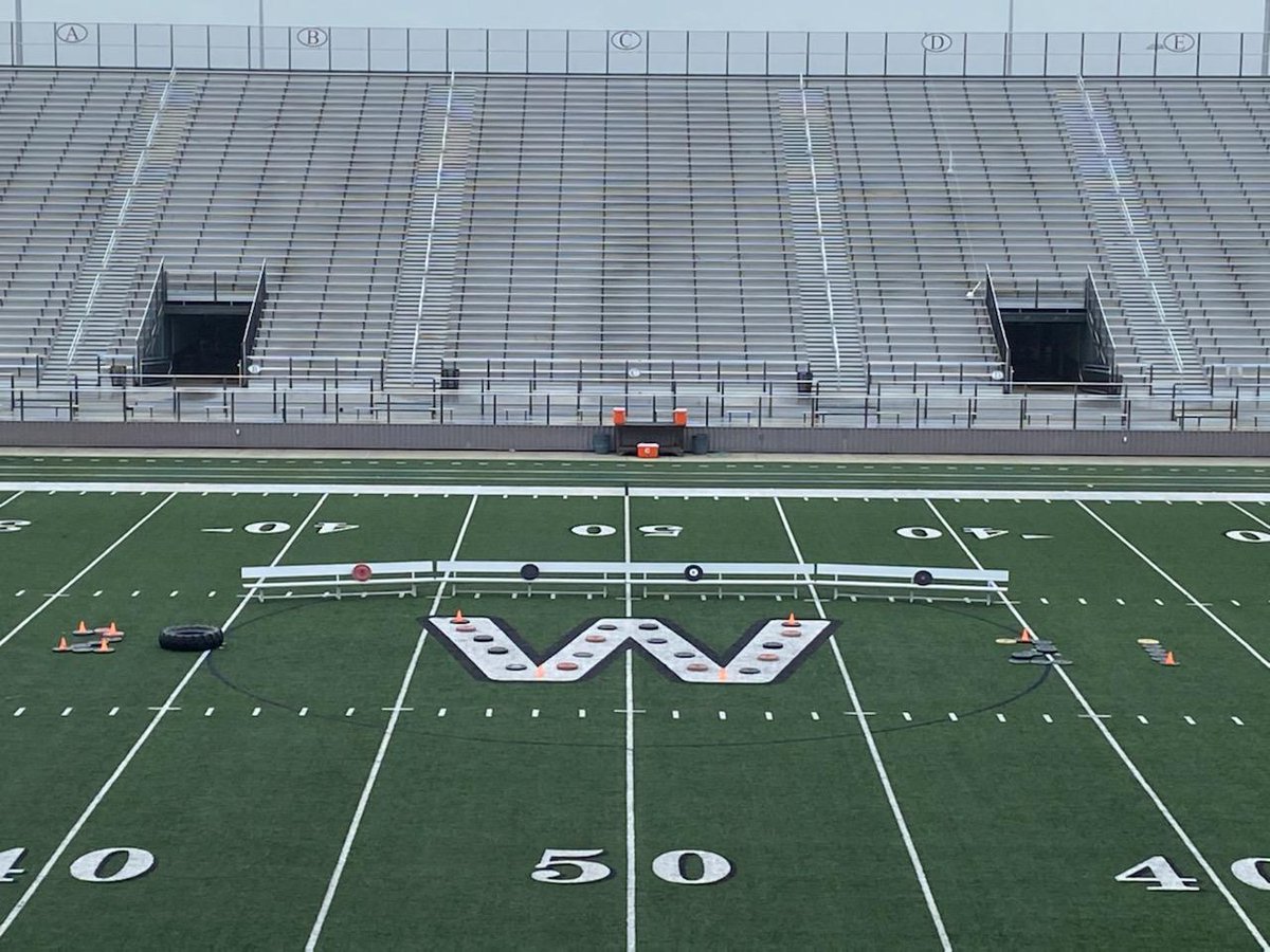 Class of 21:
* Made it thru a pandemic
* Won enough games to have a shot at the playoffs their last game of the year
* Signed 12 players to NLIs to continue their football career and education
* Left a huge impression on future Bulldogs
* BUILT A "2021" "crop circle"!!!