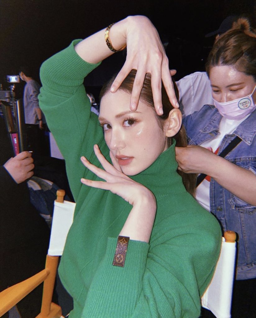 ladies and gentleman HER