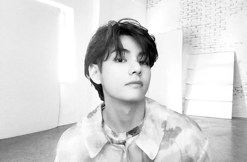 reversesidee's tweet photo. ᅠ
ᅠᅠ
ᅠ
ᅠ
ᅠ  selca dulu buat pacar 
      kesayangan @koovengers
ᅠᅠ
ᅠ
ᅠ
ᅠ 
 https://t.co/iUAb9GBtrC