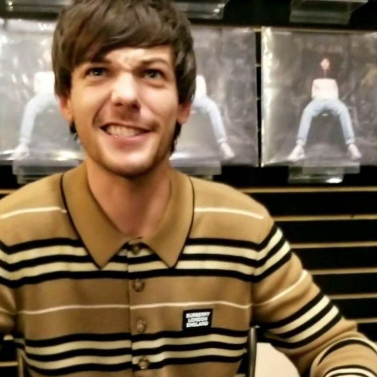 ISA1D_larry's tweet photo. Louis Tomlinson cute
Louis Tomlinson beautiful 
Louis Tomlinson pretty
Louis Tomlinson is nice
Louis Tomlinson talented
Louis Tomlinson is wonderful 
Louis Tomlinson is caring
Louis Tomlinson, we love you https://t.co/JlrMYXmbeT