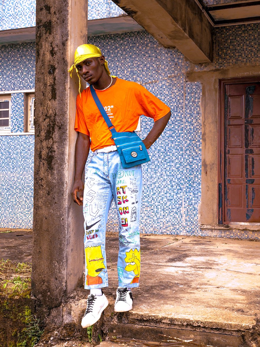 classicartloft's tweet photo. Styled by @classicartloft 
    Our DM is open for business
#Wallart #Clothingart #tyeanddye #G4 #Mural #Shoedesigns #Altewears. 
@classicartloft https://t.co/zhgwX4yHaM