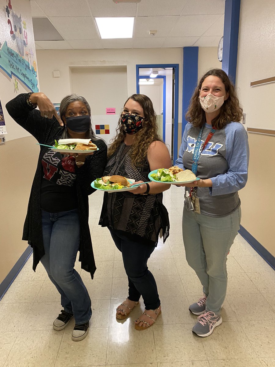 NISDOHT's tweet photo. Thank you to one of our awesome 5th grade parents for providing lunch for our entire staff! #OHTunited #weloveourparents #OHTfamily https://t.co/JBcds7dSzv